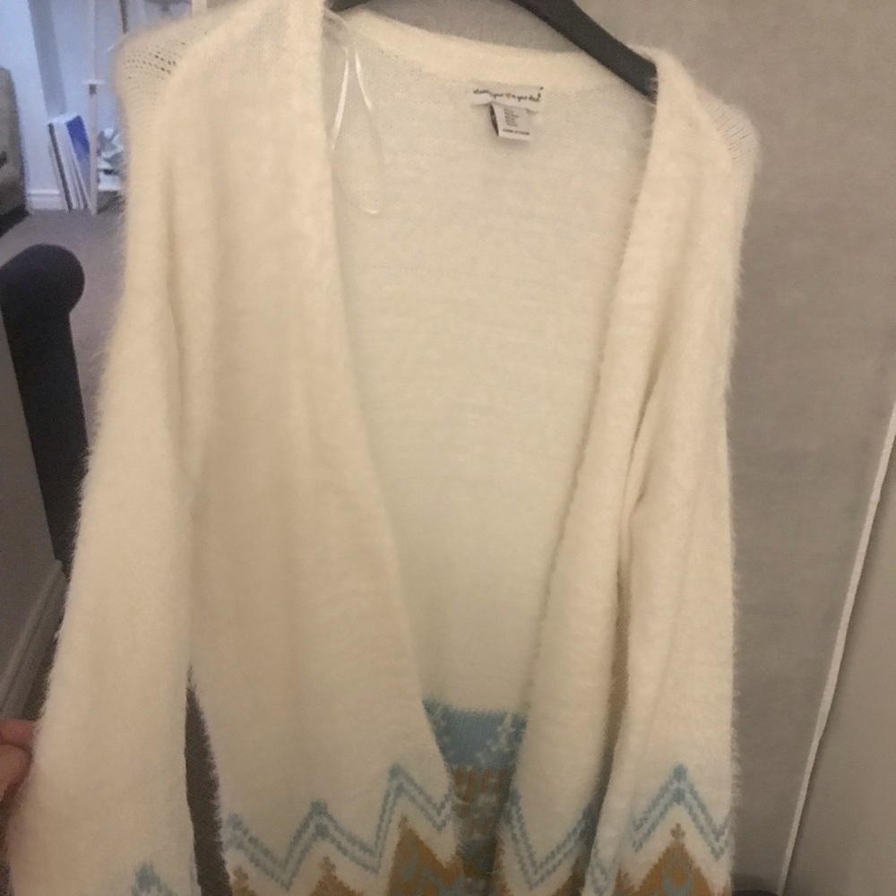 Cream fur cardi with wide sleeves/boho detail